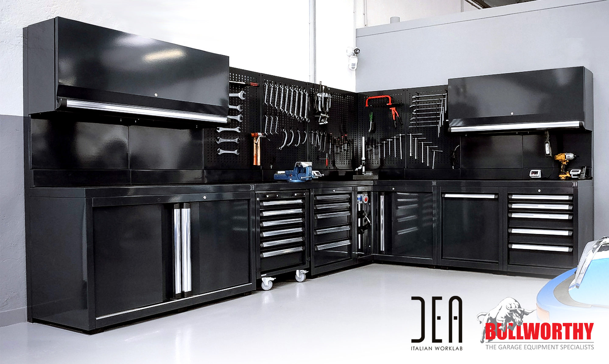 DEA WORK LAB – Arredamento industriale, cassettiere, banchi da lavoro